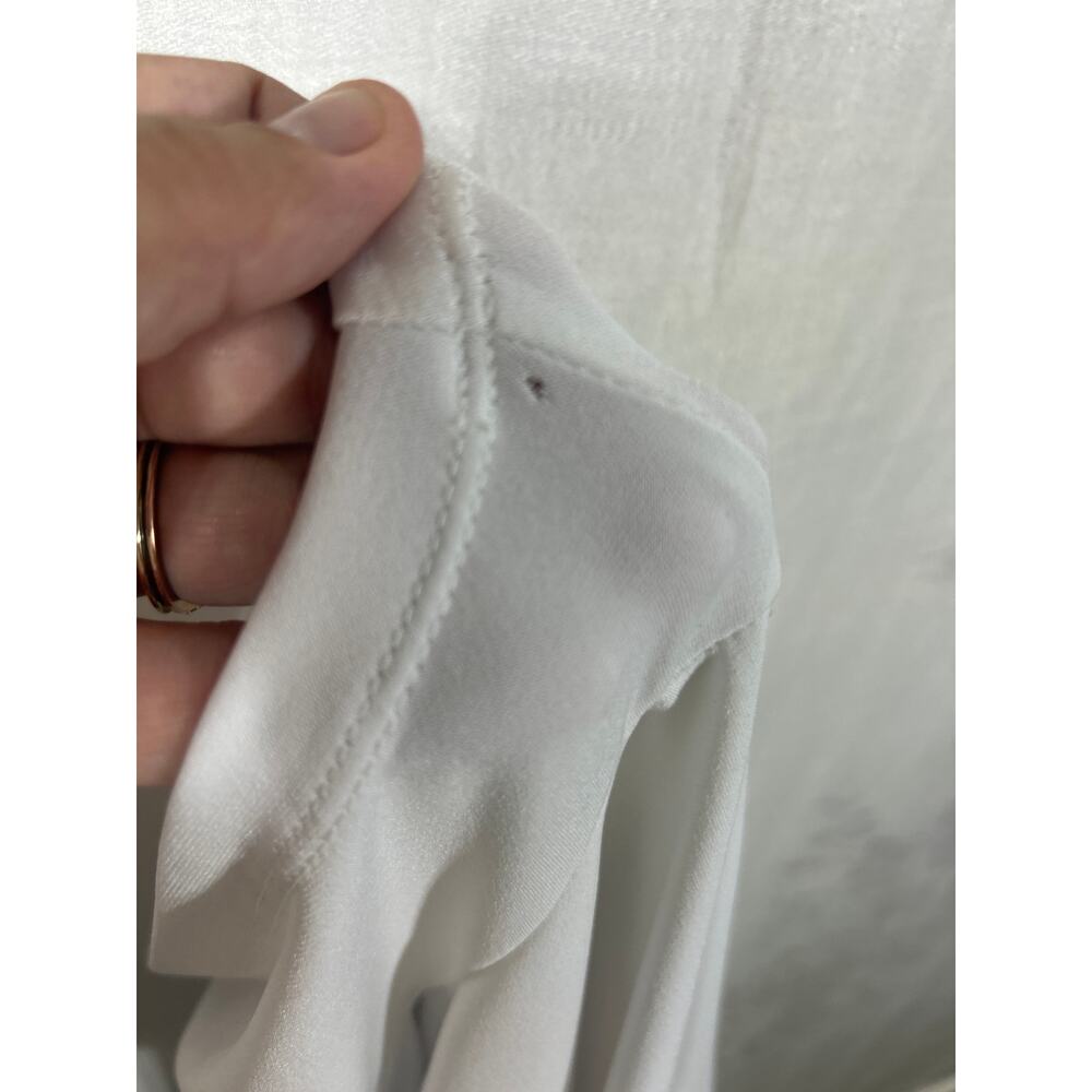 Susan Graver Top XL White Liquid Knit Back Button Detail Short Sleeve - Picture 9 of 9